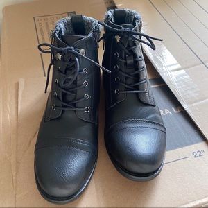 Call it spring boots US 7